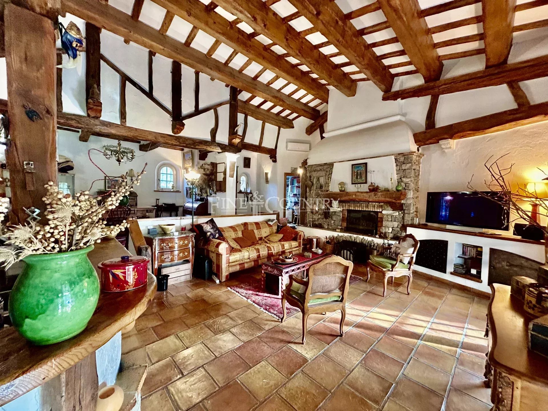 Photo of Single-story house in Saint- Cézaire