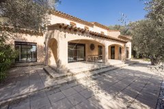 Mougins - Elegant provencal villa — photo 2 of 7