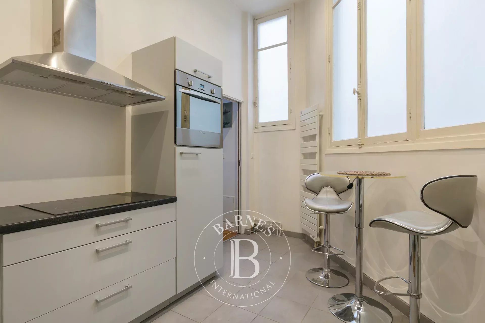 Daire Paris 8ème - picture 12