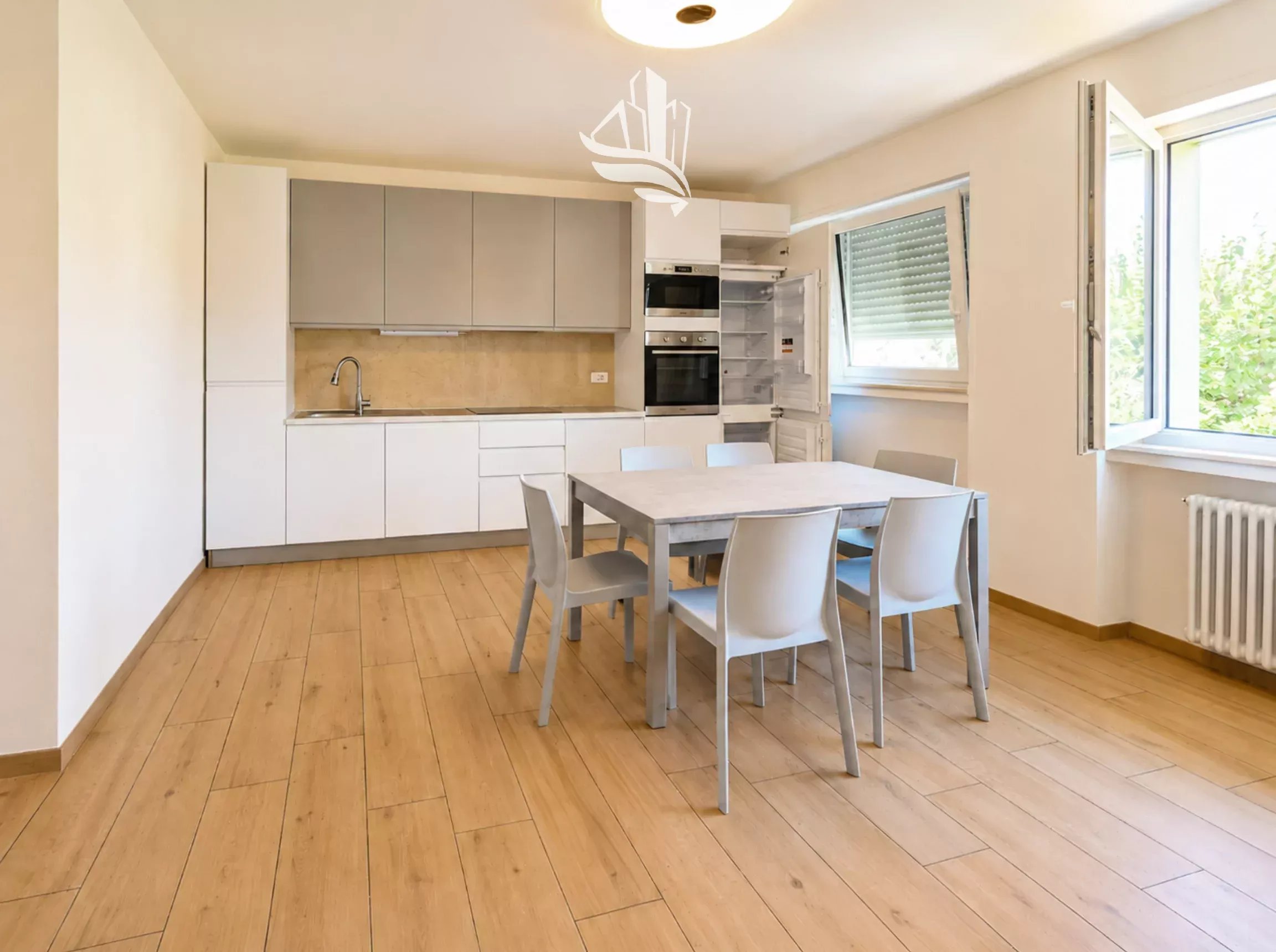 Trilocale ristrutturato con garage a Laives