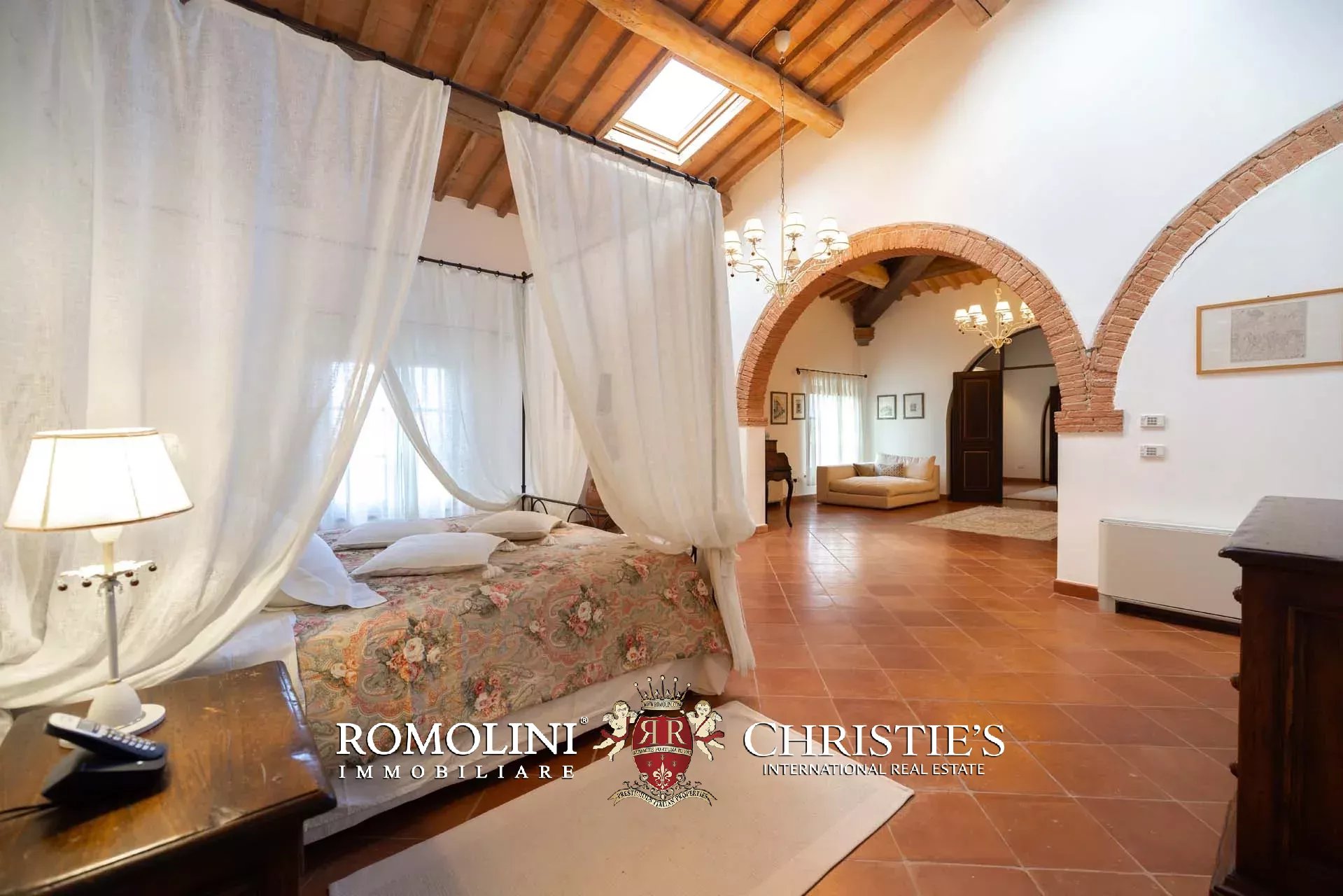 37 Bedroom Villa/Townhouse's Image 162