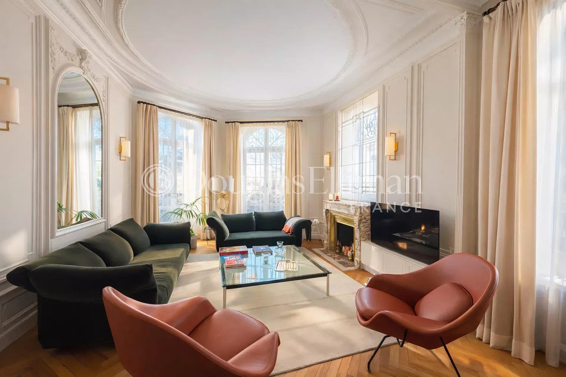 BORDEAUX – Barrière du Médoc – Hôtel Particulier avec Garage, Cour et ascenseur - Image nᵒ2