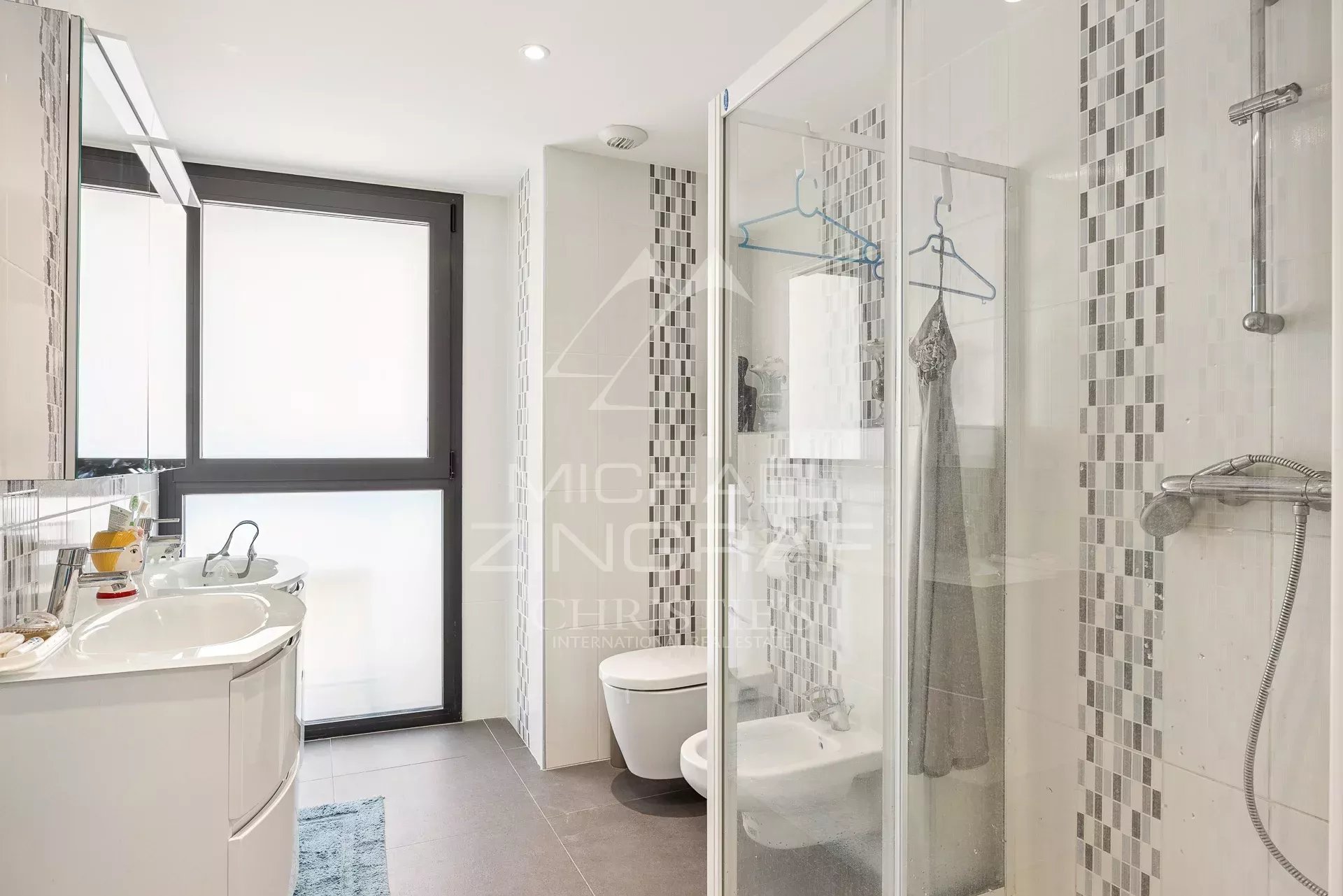 3 Bedroom Apartment/Flat's Image 5