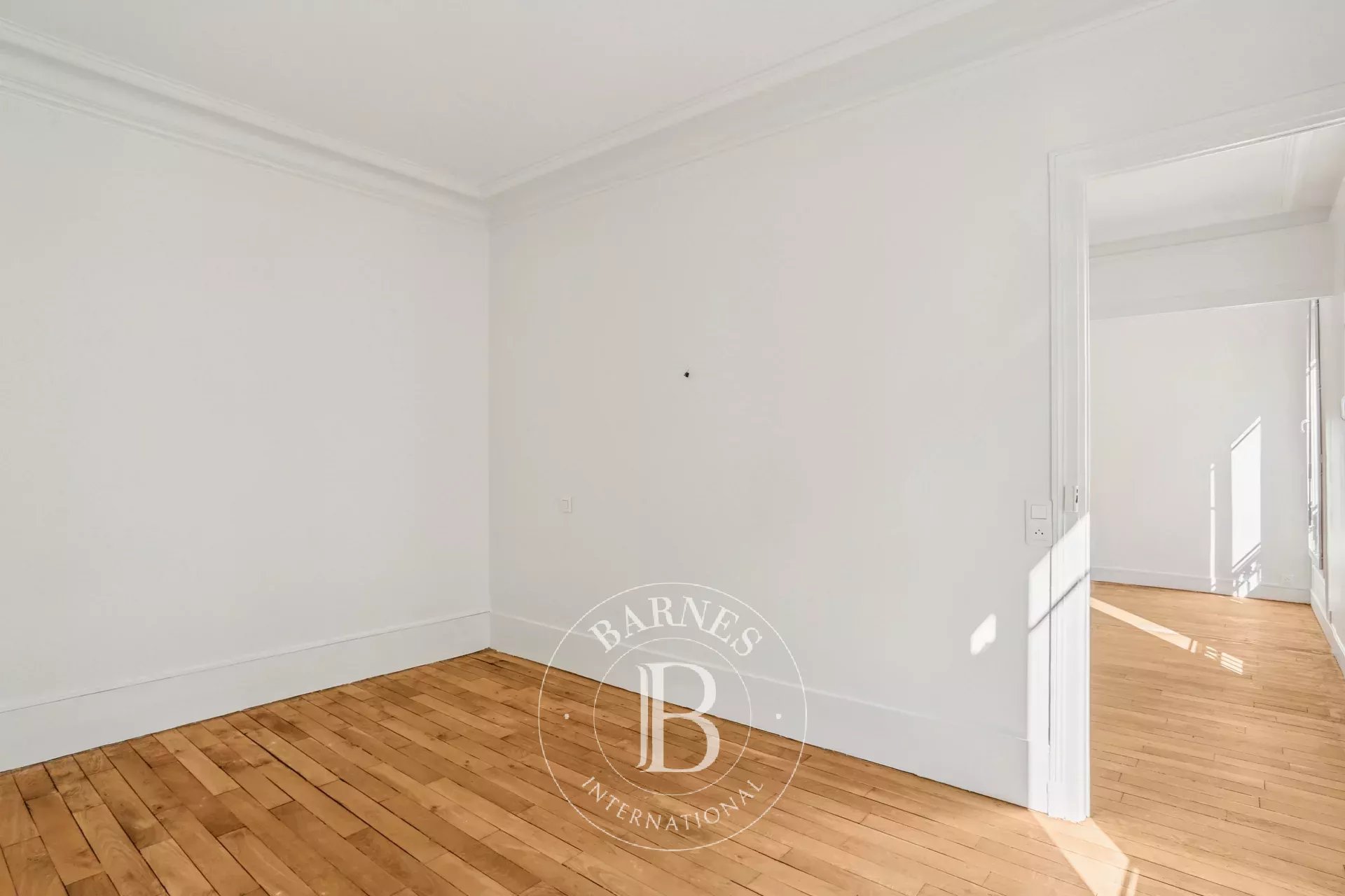 Daire Paris 7ème - picture 10