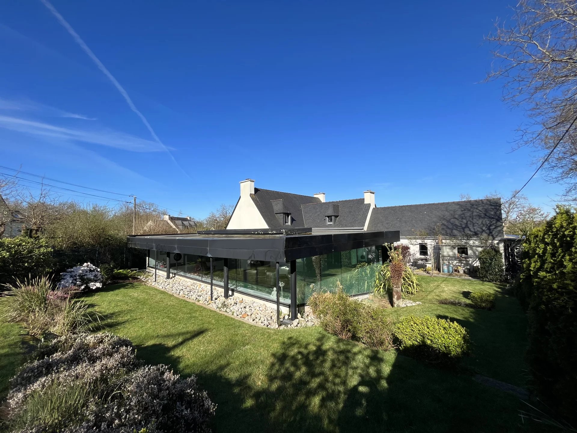 EXCEPTIONEL - PLOUGASTEL- DAOULAS- BELLE PROPRIÉTÉ AVEC PISCINE INTERIEUR