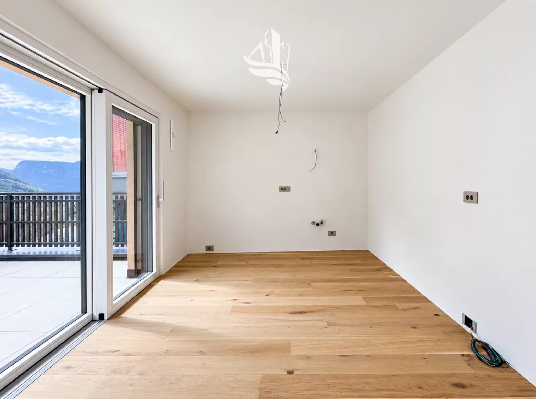 Montan-Glen: 4-Zimmer-Wohnung mit Panoramablick in ruhiger Sonnenlage