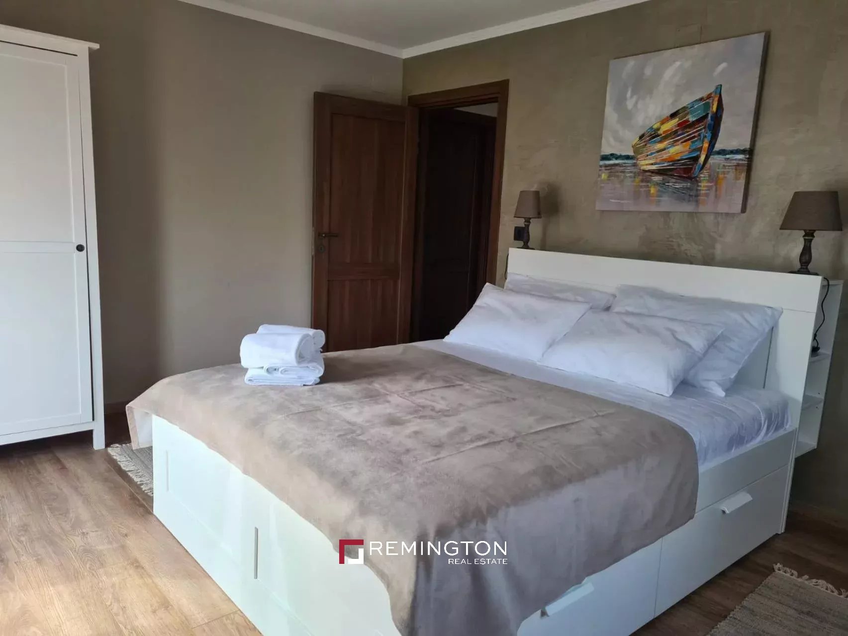 4 Bedroom Villa/Townhouse's Image 10