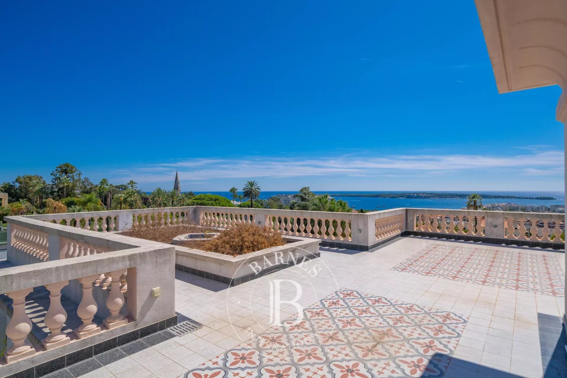 Villa Cannes - picture 4