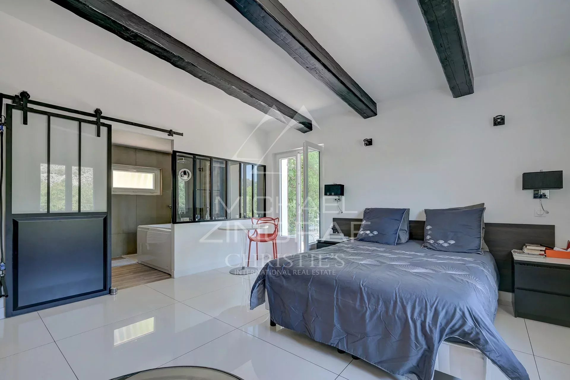 8 Bedroom Villa/Townhouse's Image 5