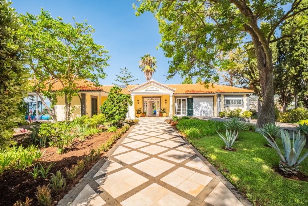 The Most Exclusive Luxury Property in Madeira – Panoramic Beachfront Location