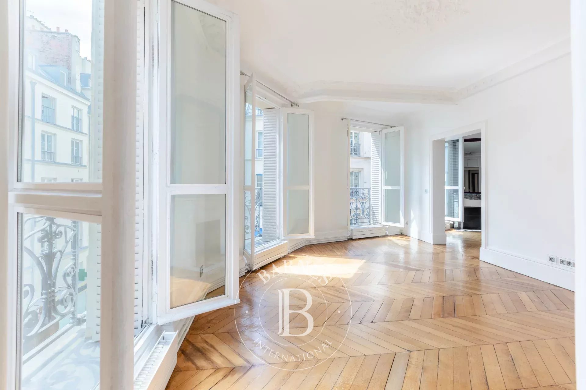 Daire Paris 2ème - picture 4