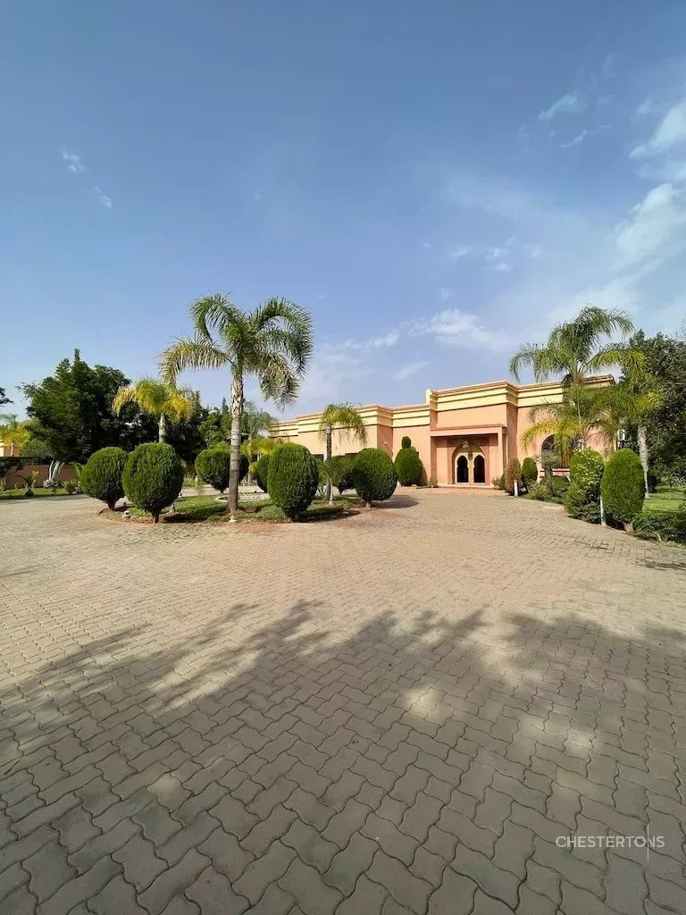 Image of Villa - 6 Bedrooms for Sale in Marrakech-Ménara-Marrakech-Morocco, Image 2