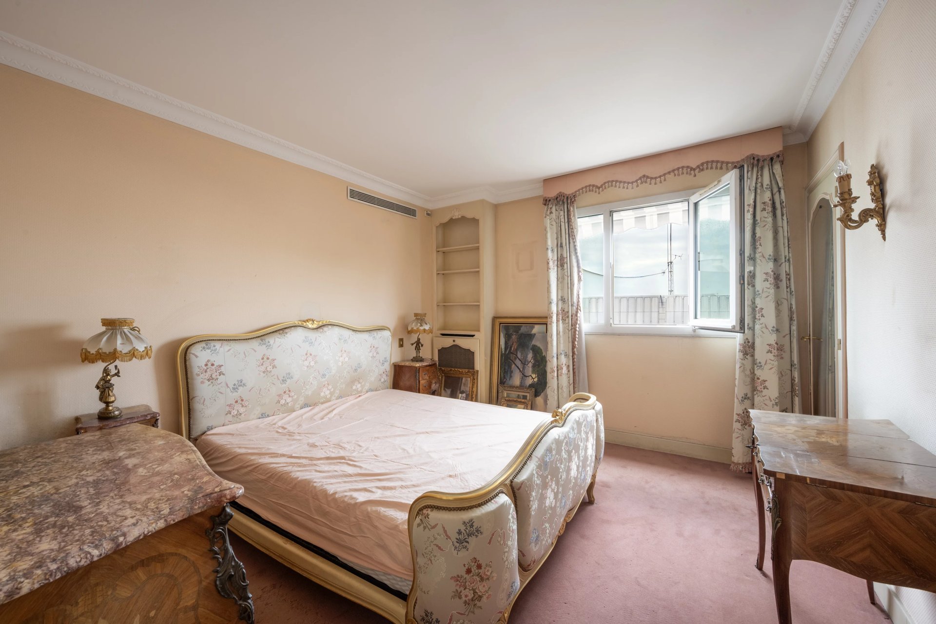 2 Bedroom Apartment/Flat's Image 7