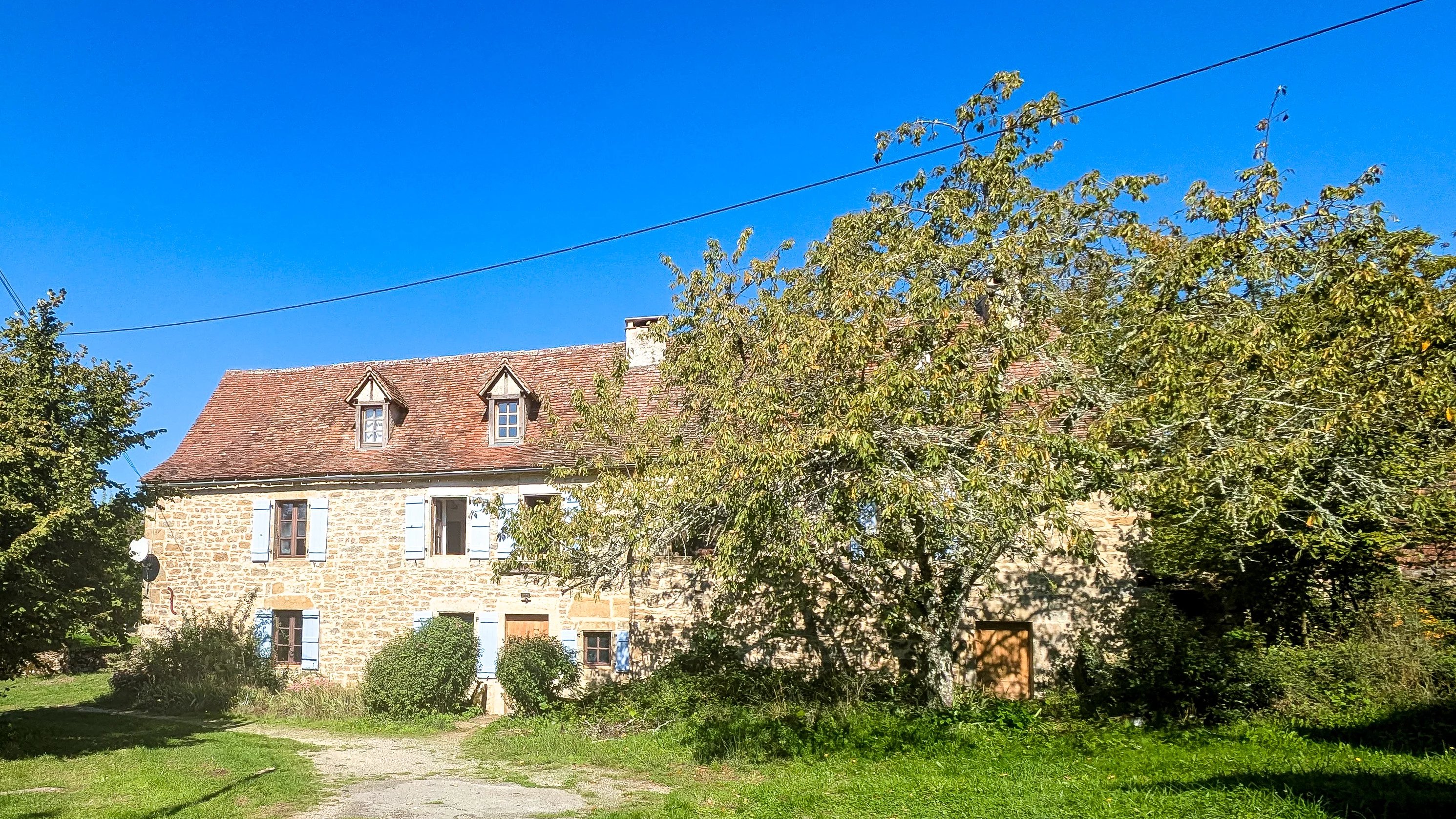 House in Gramat - view 1