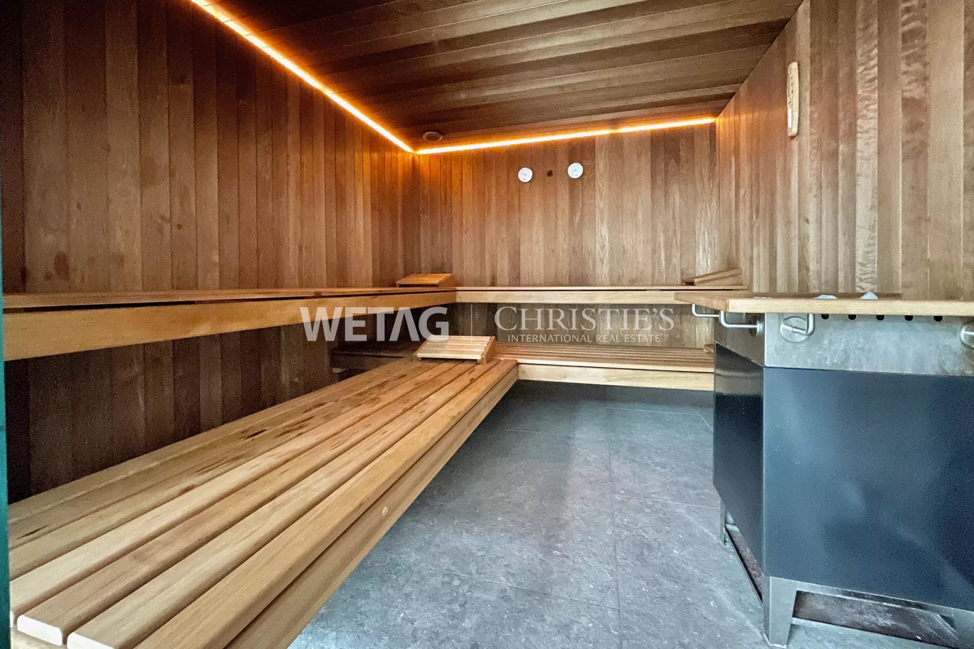 2 Bedroom Apartment/Flat's Image 10