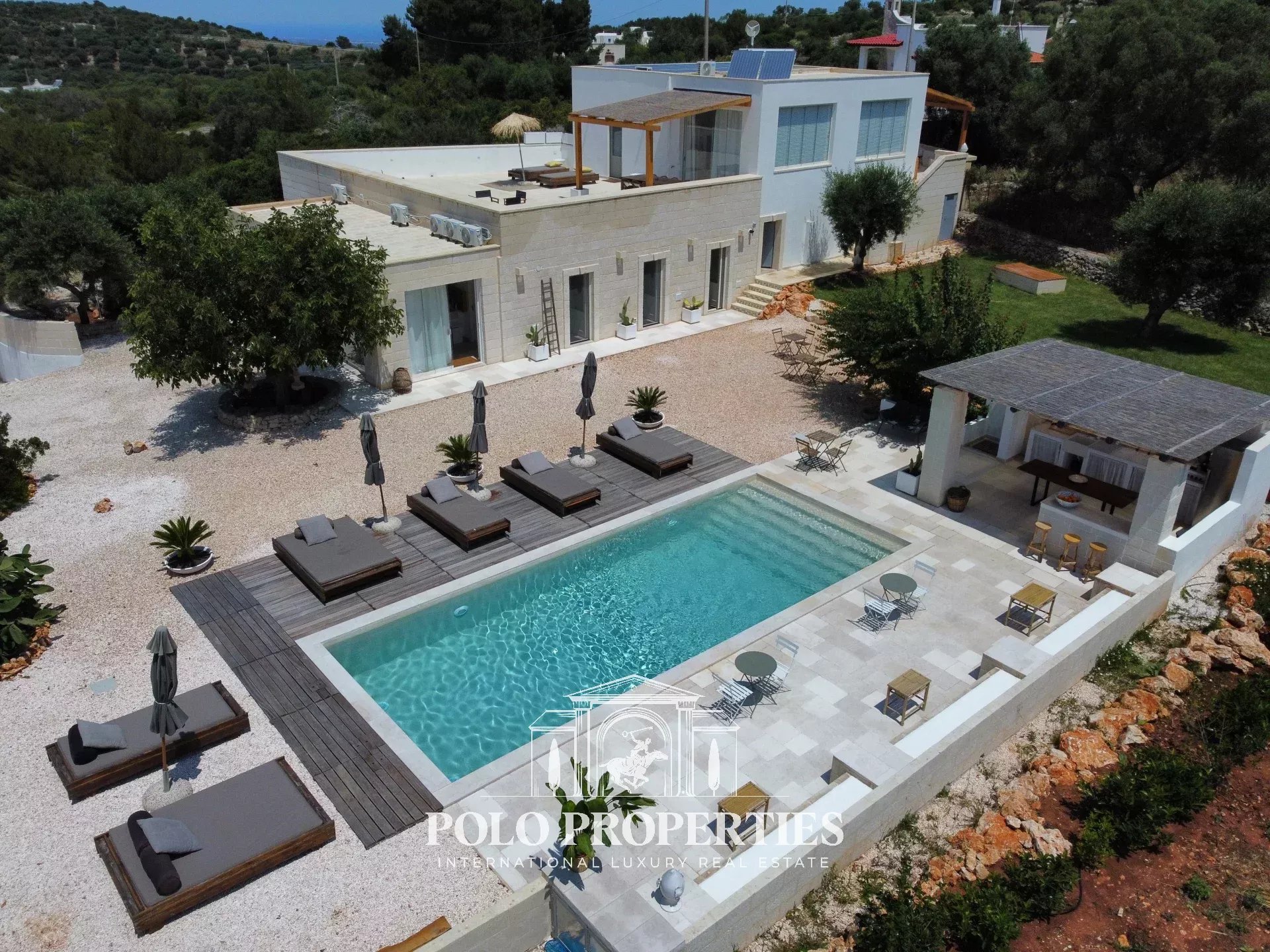 EXCLUSIVE VILLA