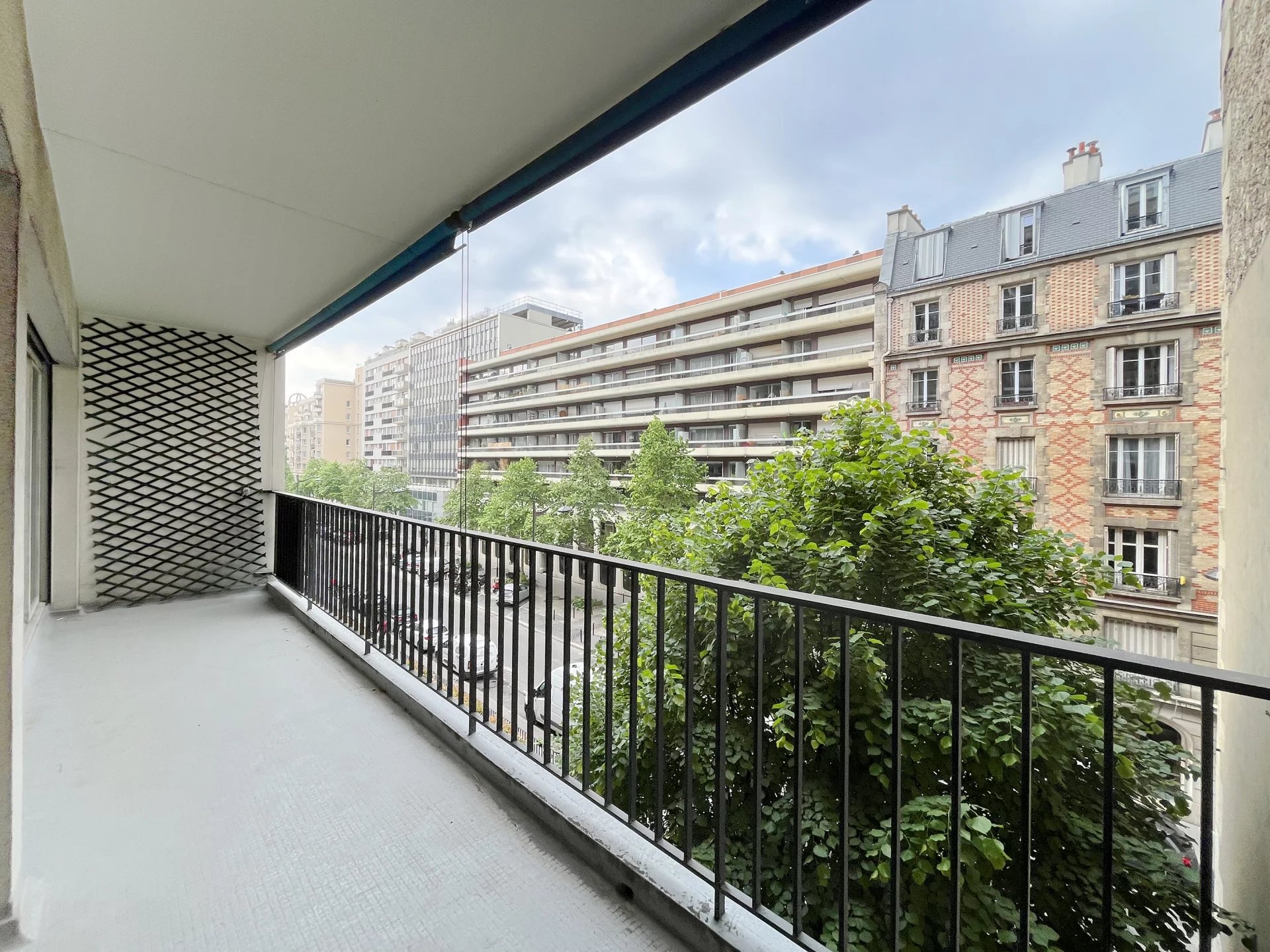 Sale Apartment Paris 17th Batignolles