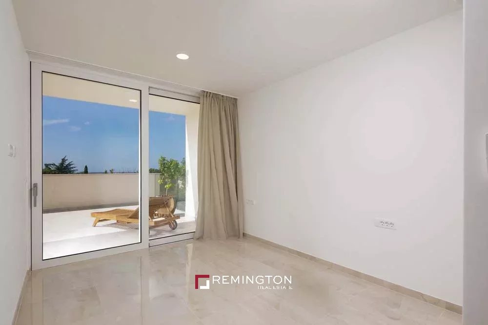 4 Bedroom Villa/Townhouse's Image 10