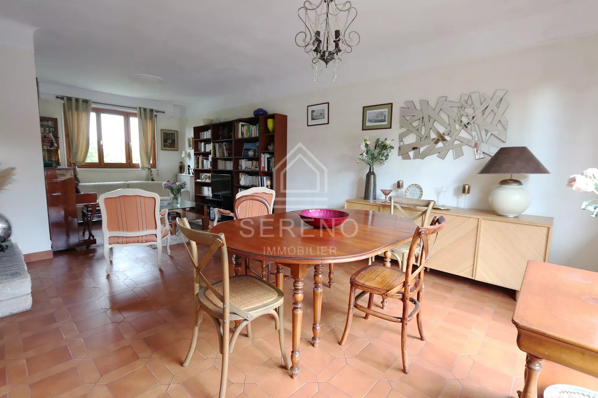 Agence immobilière de 