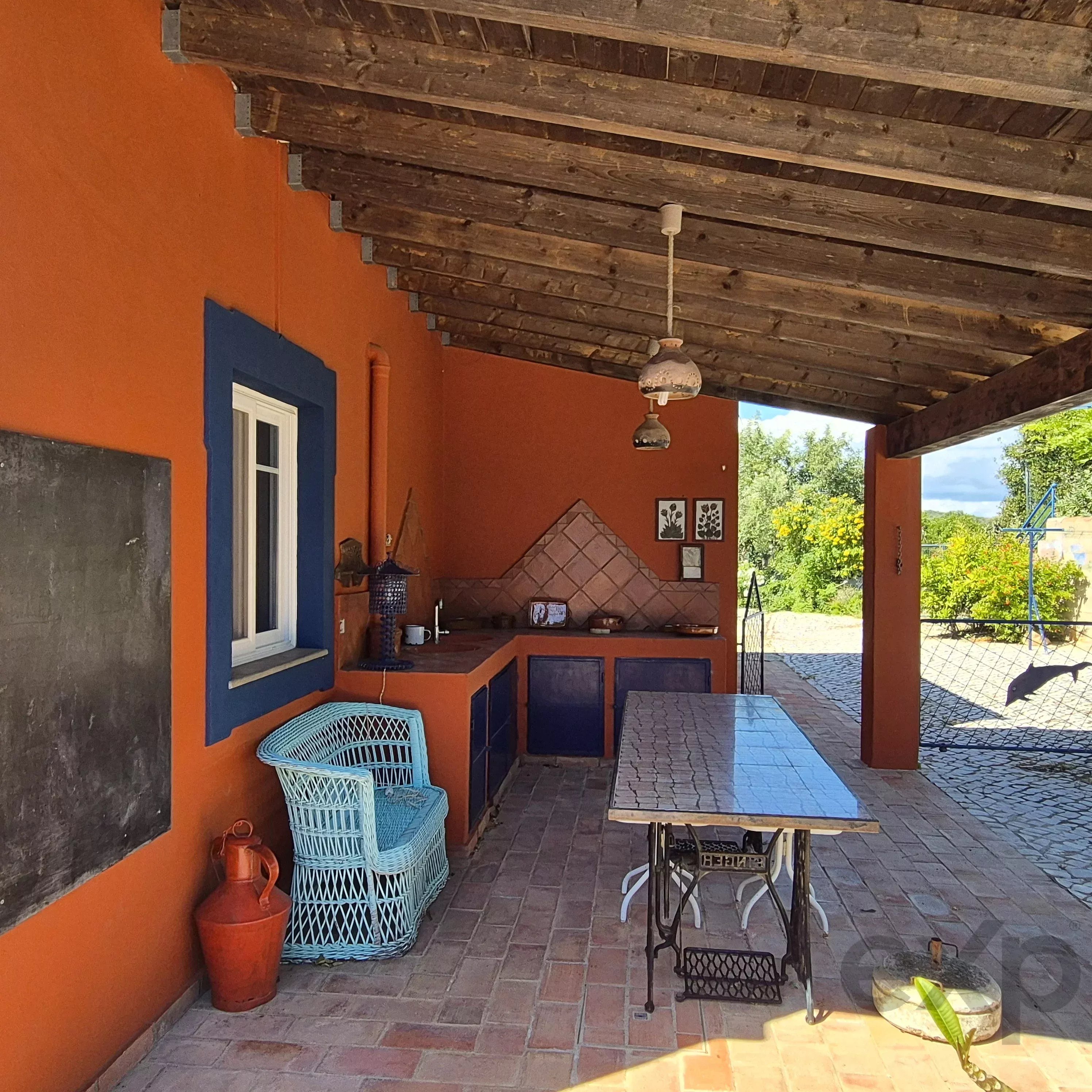 Country house with swimming pool 87034529 image 5
