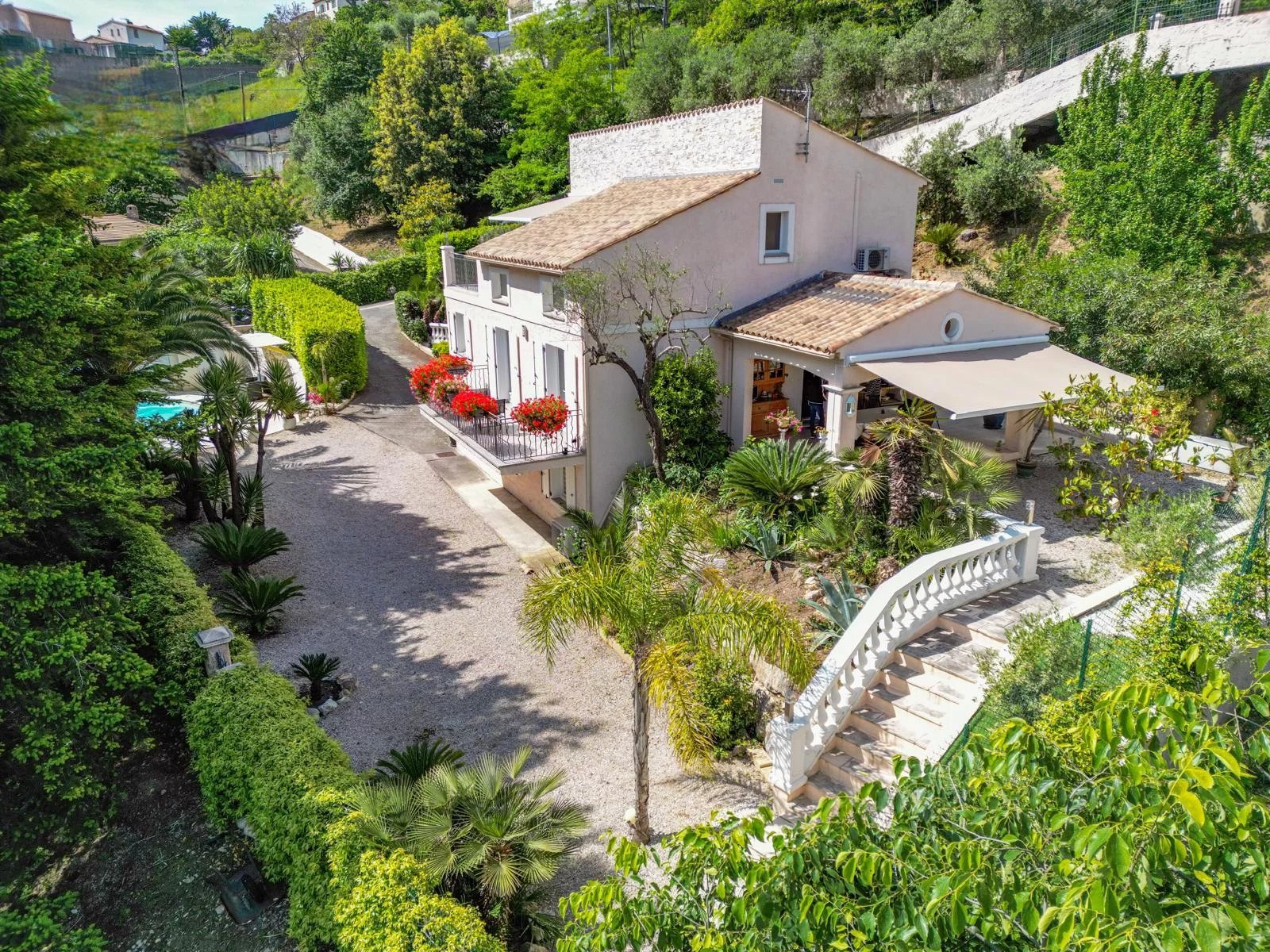 Agence immobilière de 