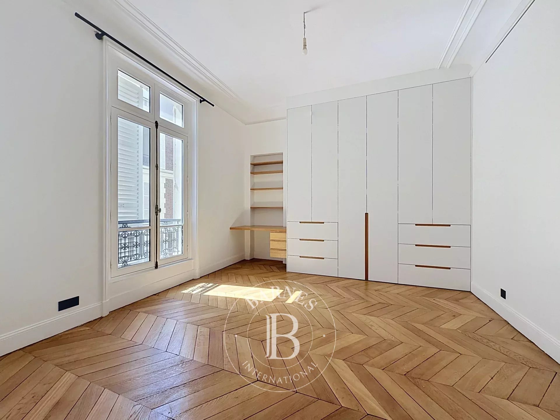 Paris  - Apartment 5 Bedrooms - picture 11
