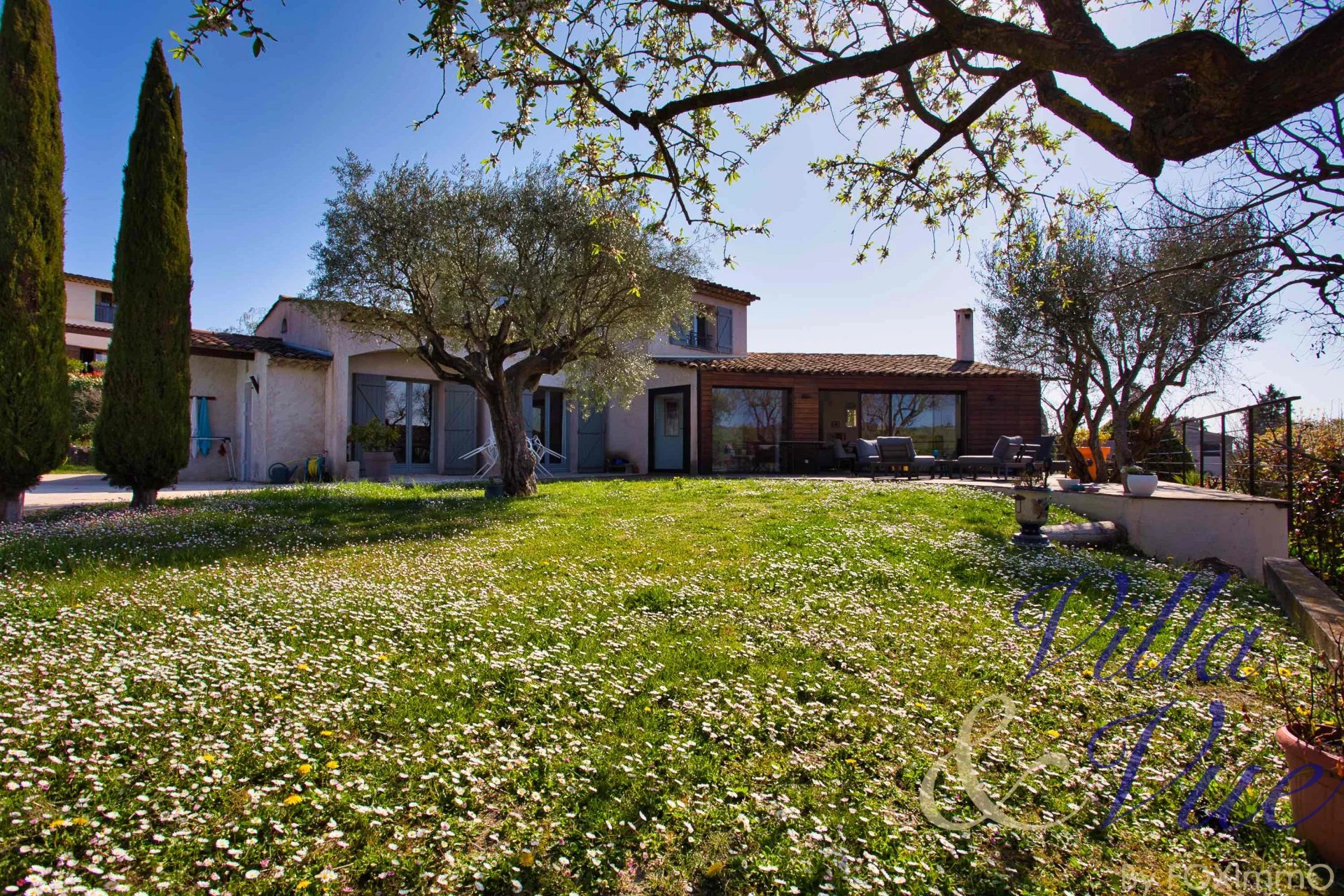 VILLA PER FAMIGLIE MOLTO BELLA