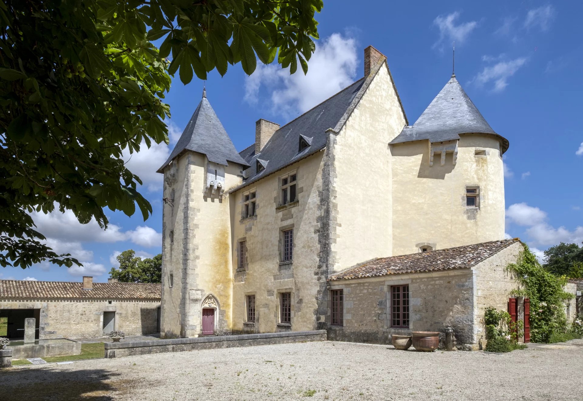 8 Bedroom Chateau's Image 4