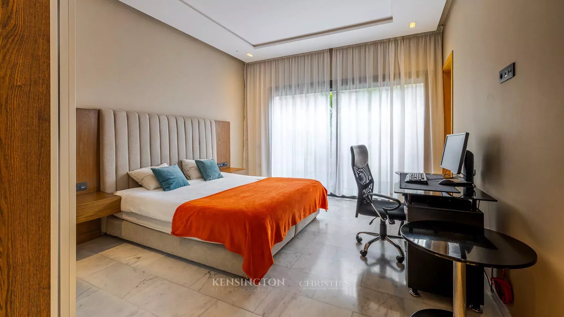 4 Bedroom Villa/Townhouse's Image 17