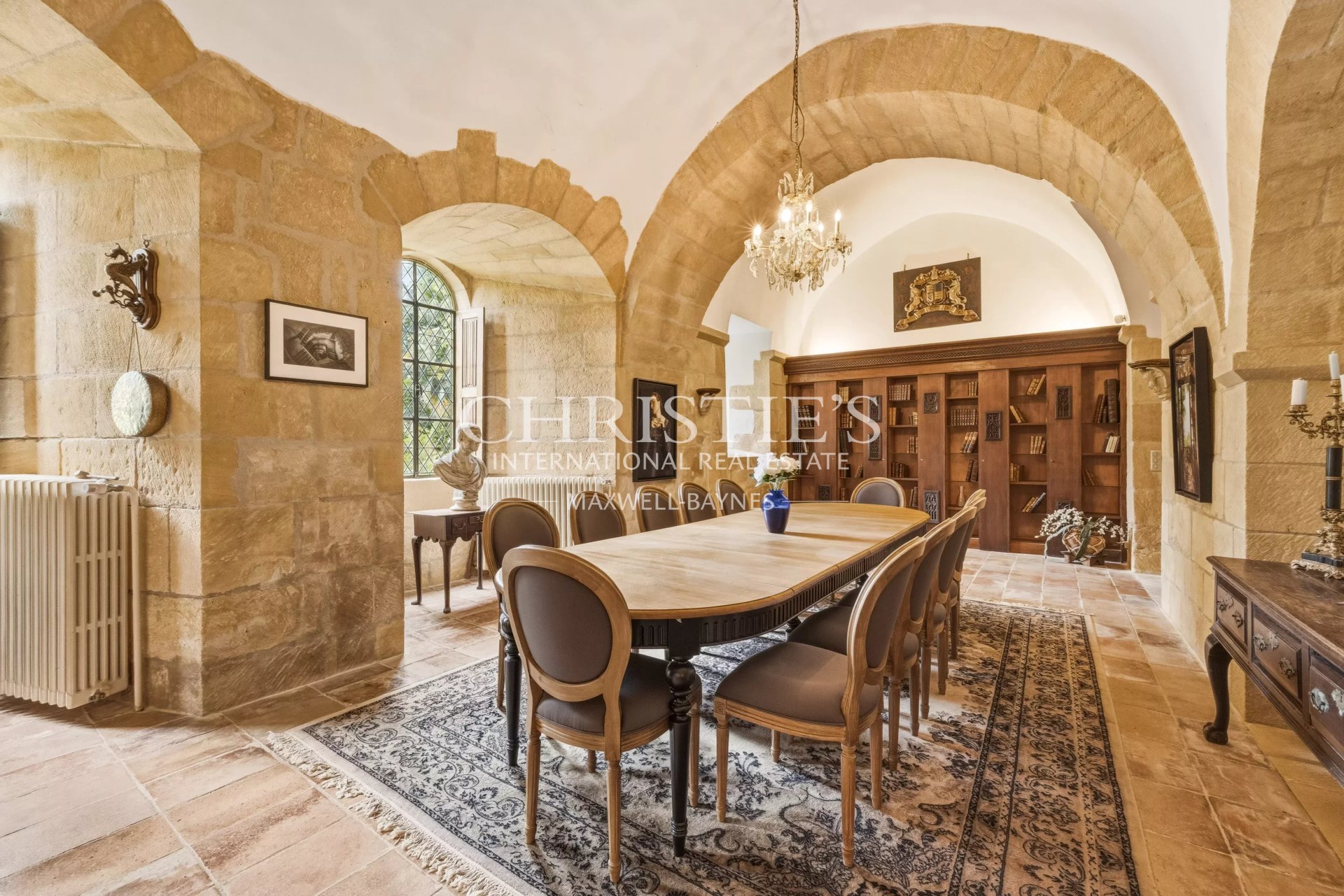 10 Bedroom Chateau's Image 9