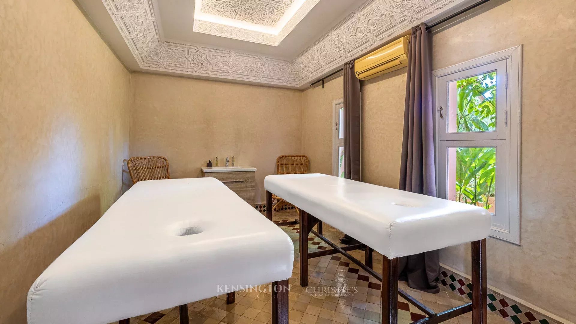 14 Bedroom Villa/Townhouse's Image 23