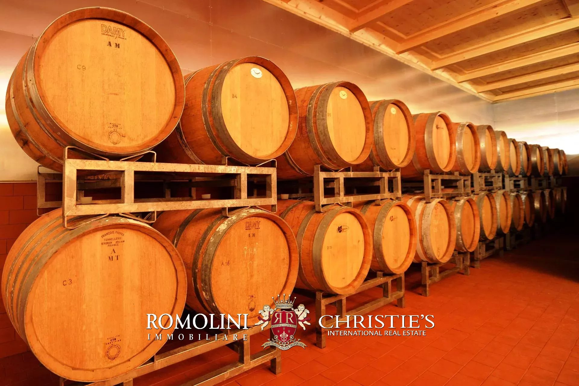 5 Bedroom Vineyard's Image 7