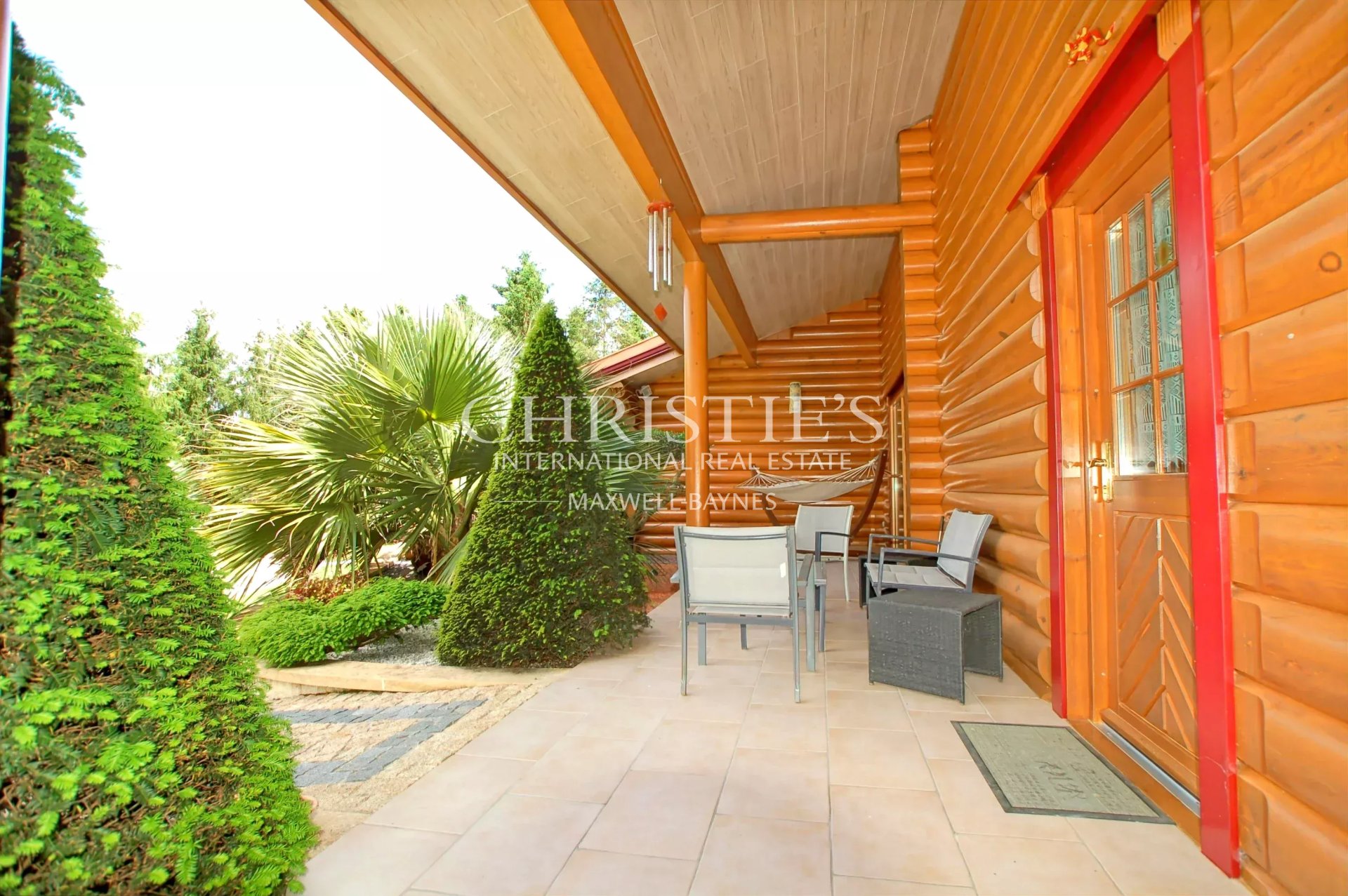 13 Bedroom Villa/Townhouse's Image 24