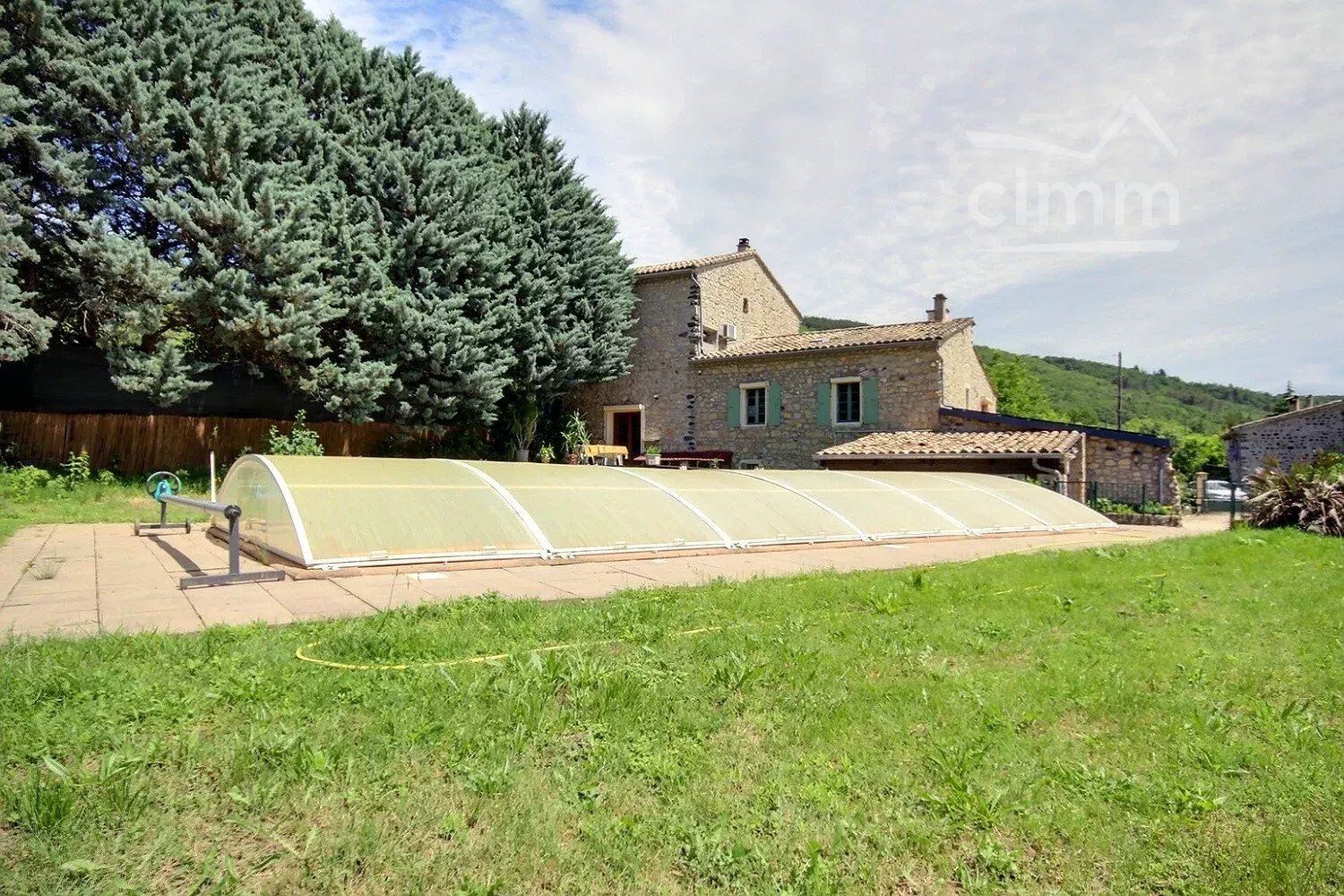 Agence immobilière de 