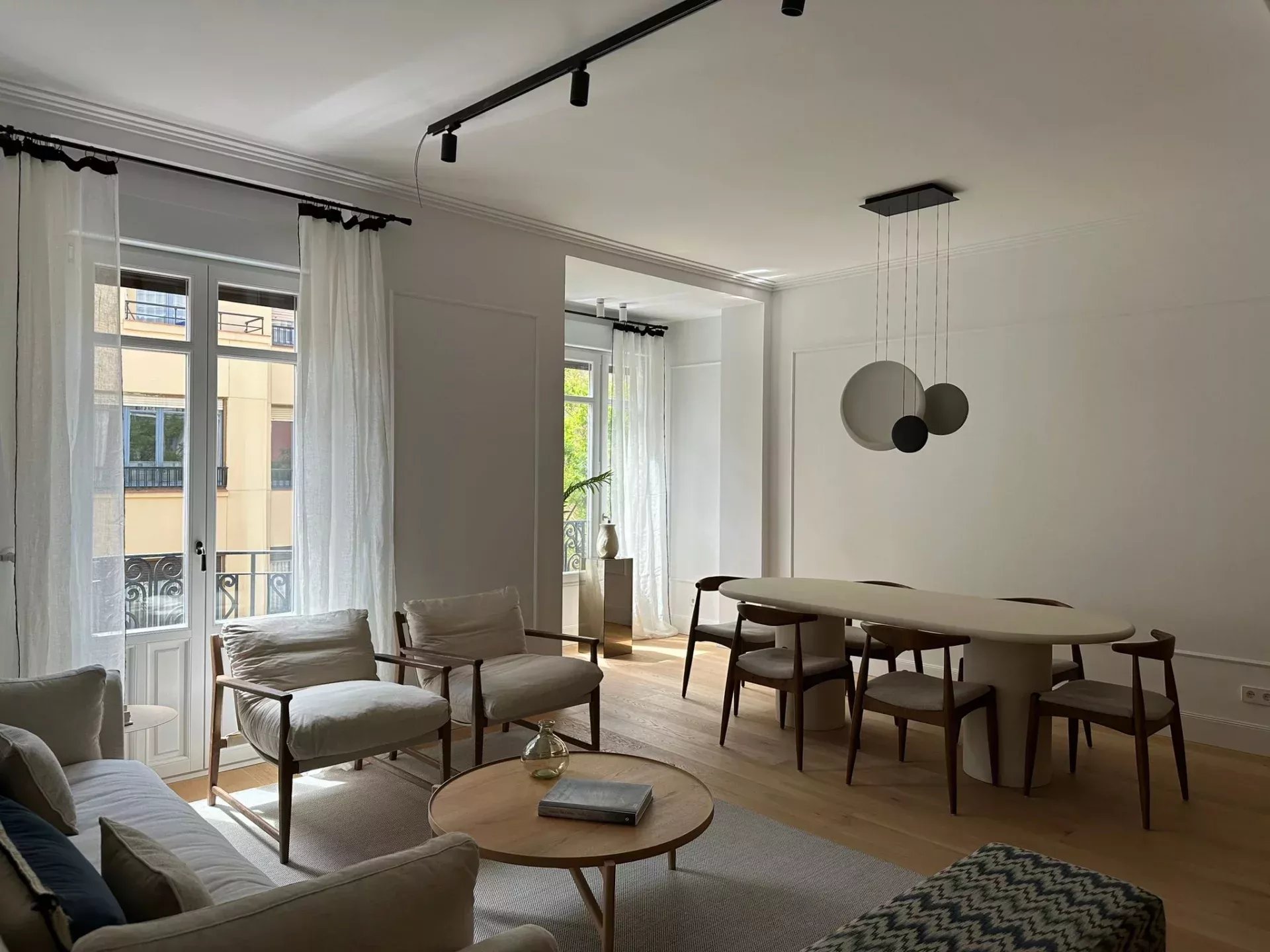 Brand new refurbished flat for sale in Chamberí - picture 9