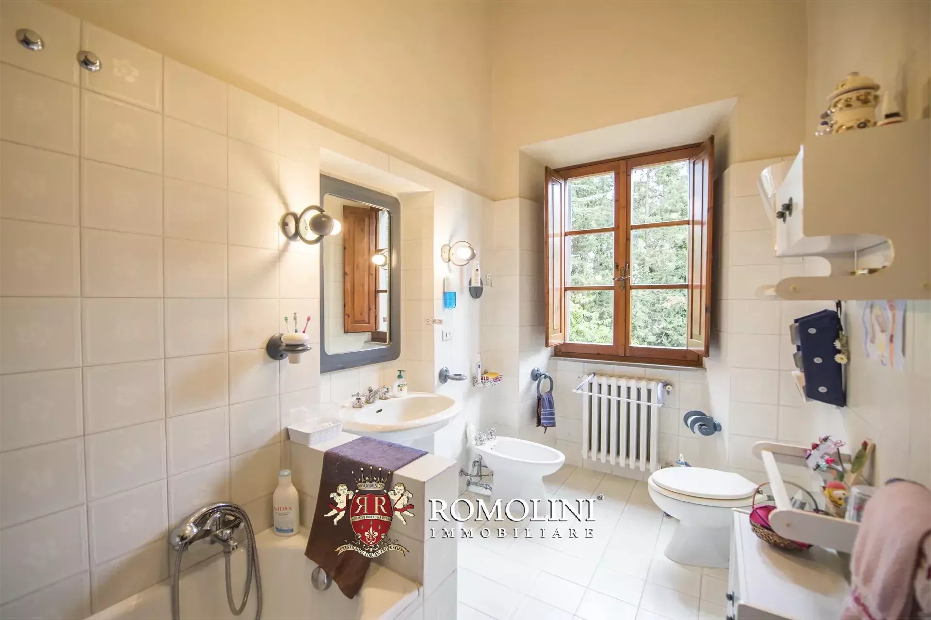 6 Bedroom Villa/Townhouse's Image 59