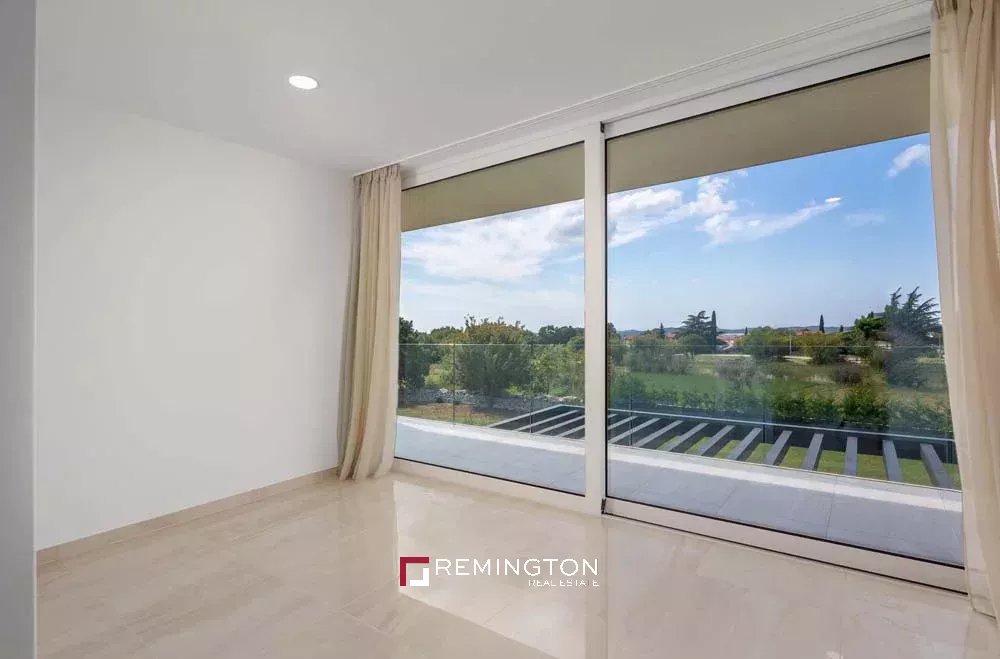 4 Bedroom Villa/Townhouse's Image 13
