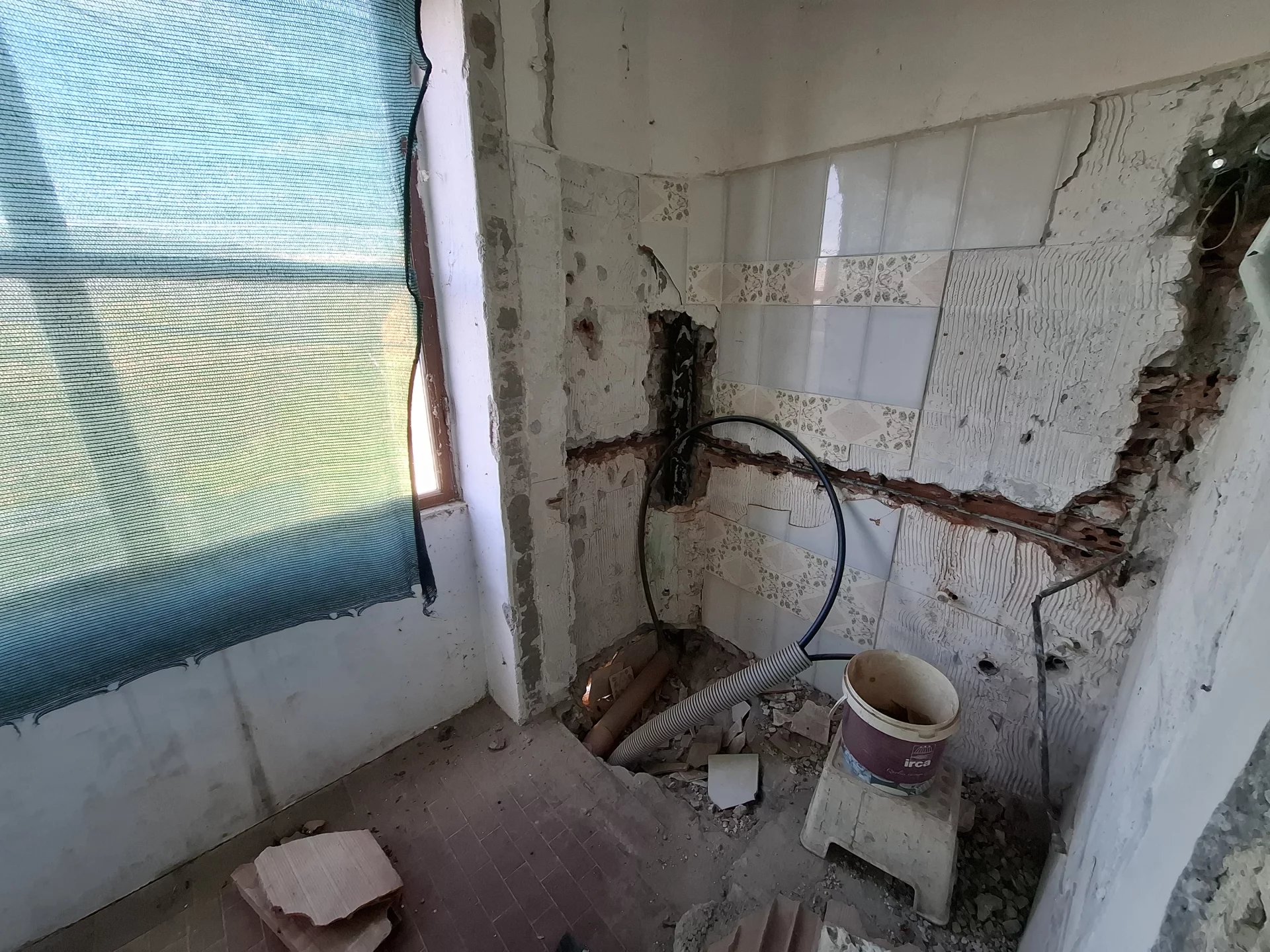 CASA DI AMPIA METRATURA A ROCCA