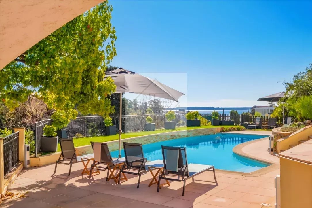 Location à l’année — Villa d’exception à Cannes — photo 1