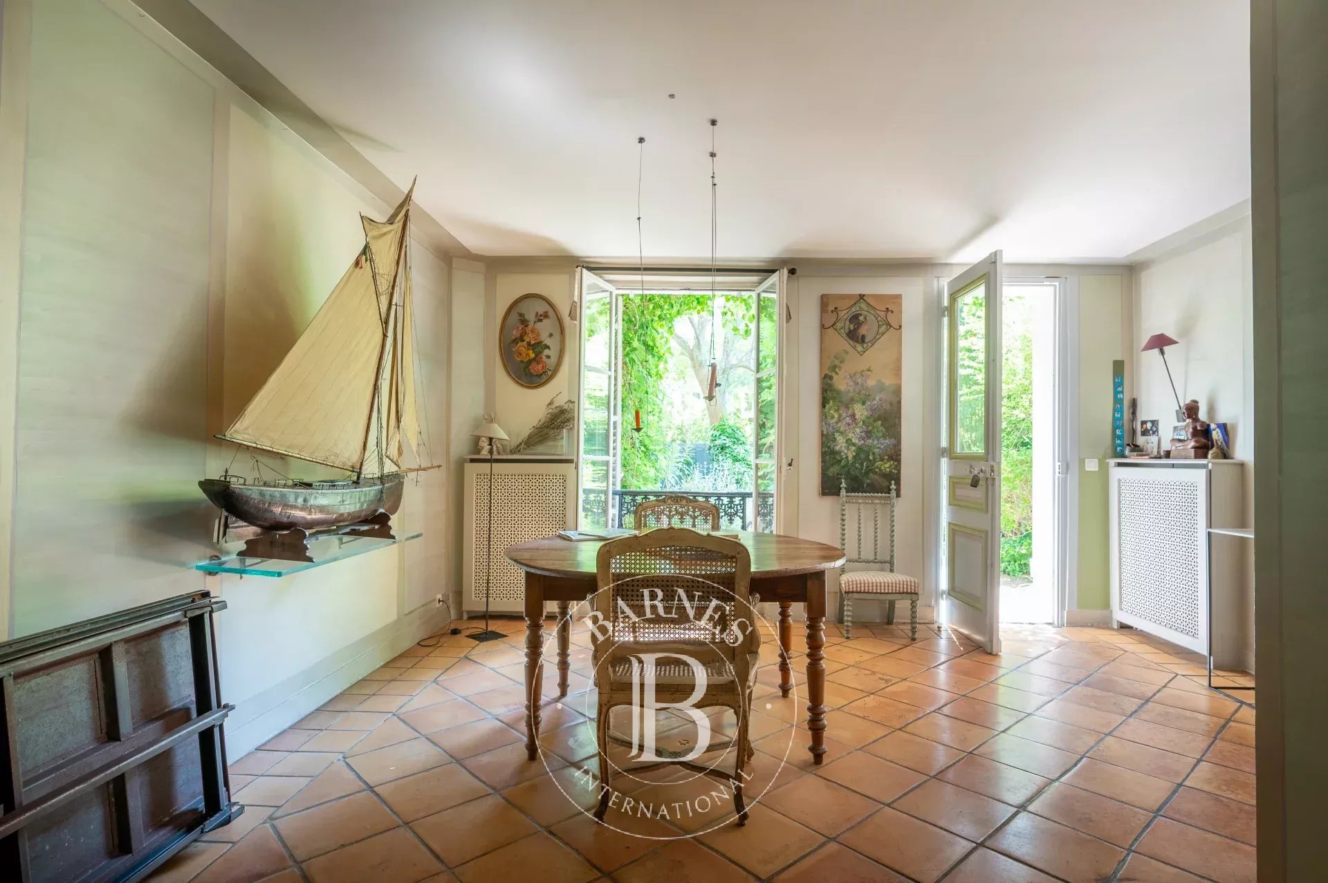 Paris  - House 5 Bedrooms - picture 7