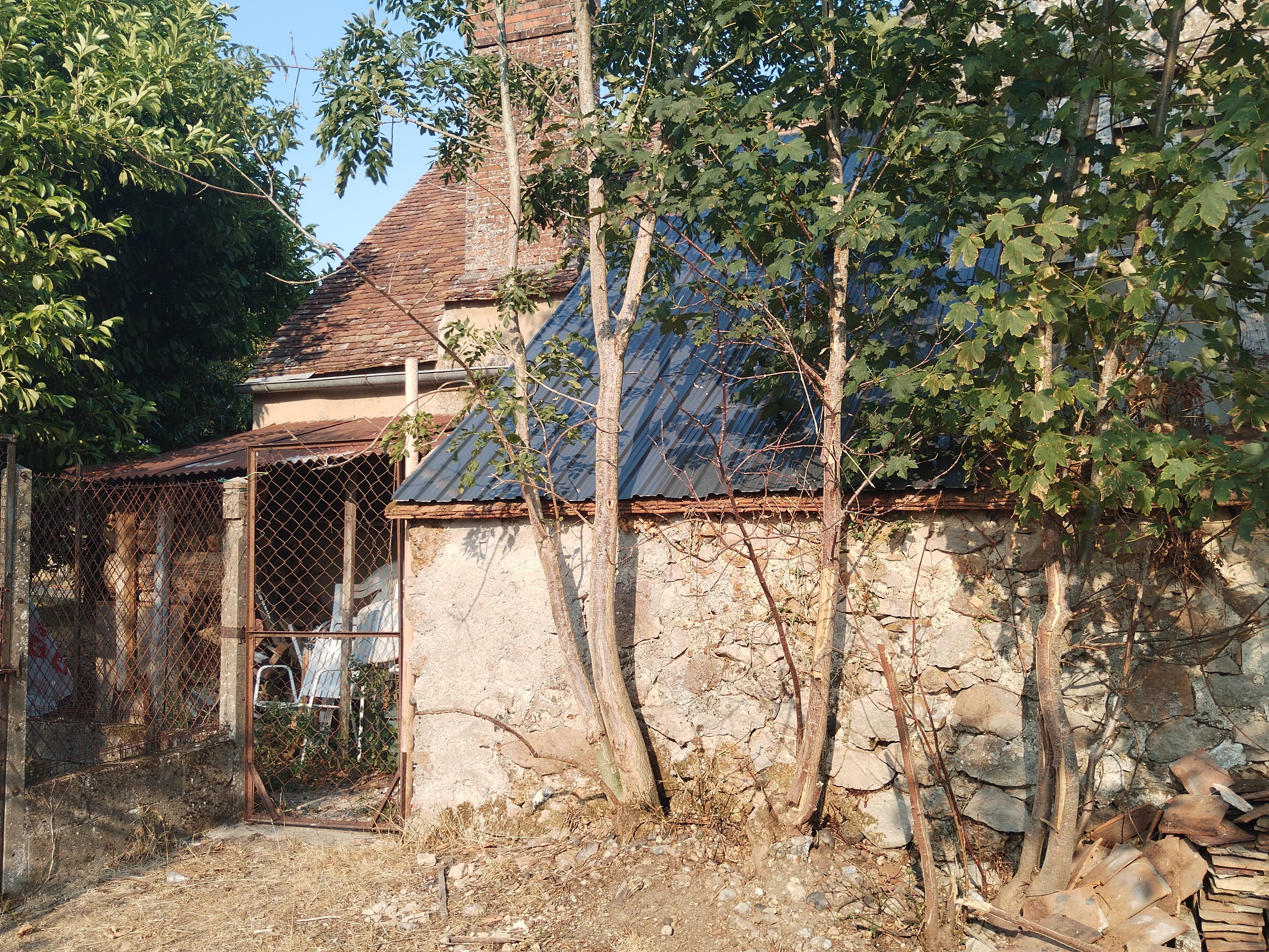 CORPS DE FERME À RÉNOVER – TROIS HABITATIONS – TERRAIN DE 6 836 M² — photo 10