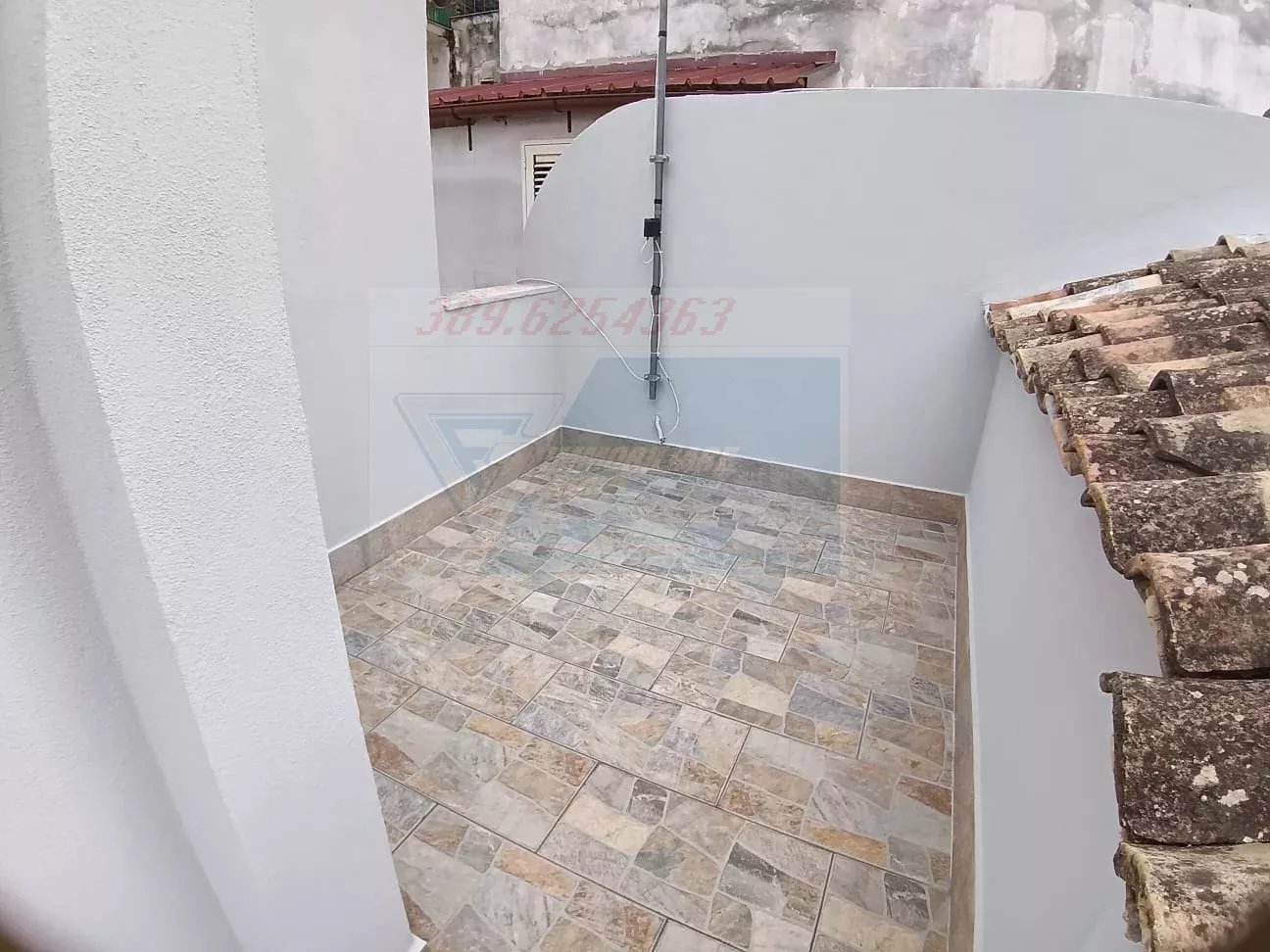 BIVANI  CON TERRAZZO  - RISTRUTTURATO E ARREDATO IN VENDITA  -  BORGATA