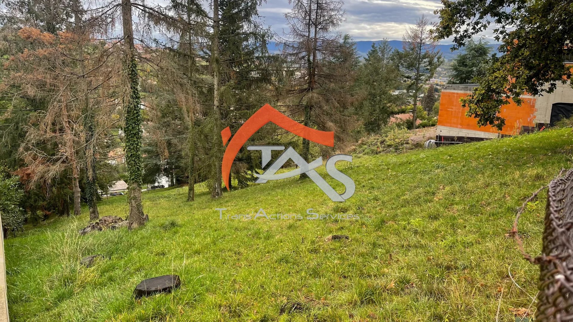 Parcelle Sorbiers 1700m² - Photo 3