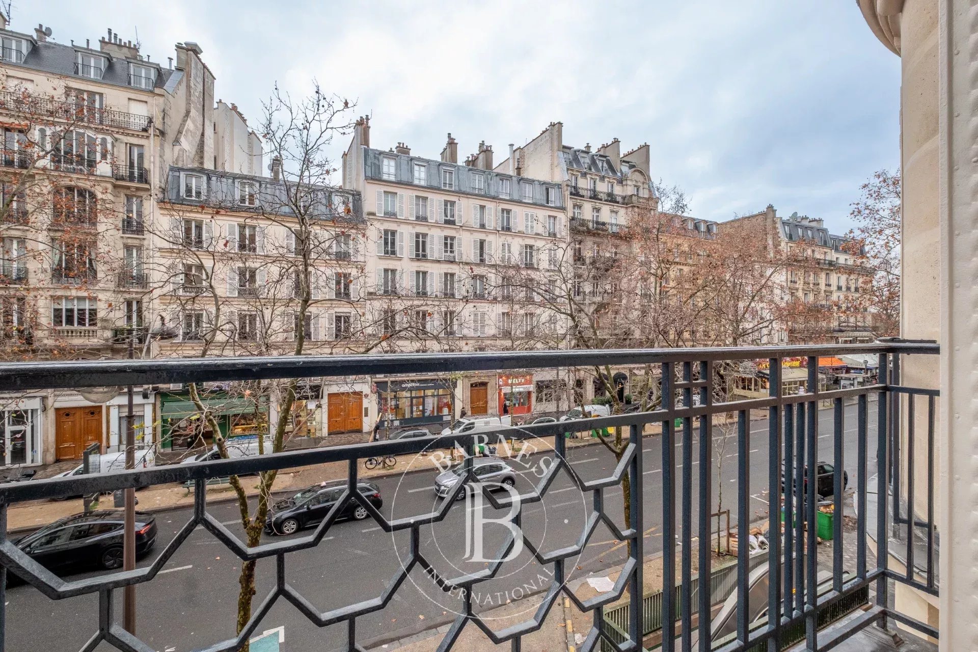 Paris  - Apartment 3 Bedrooms - picture 4