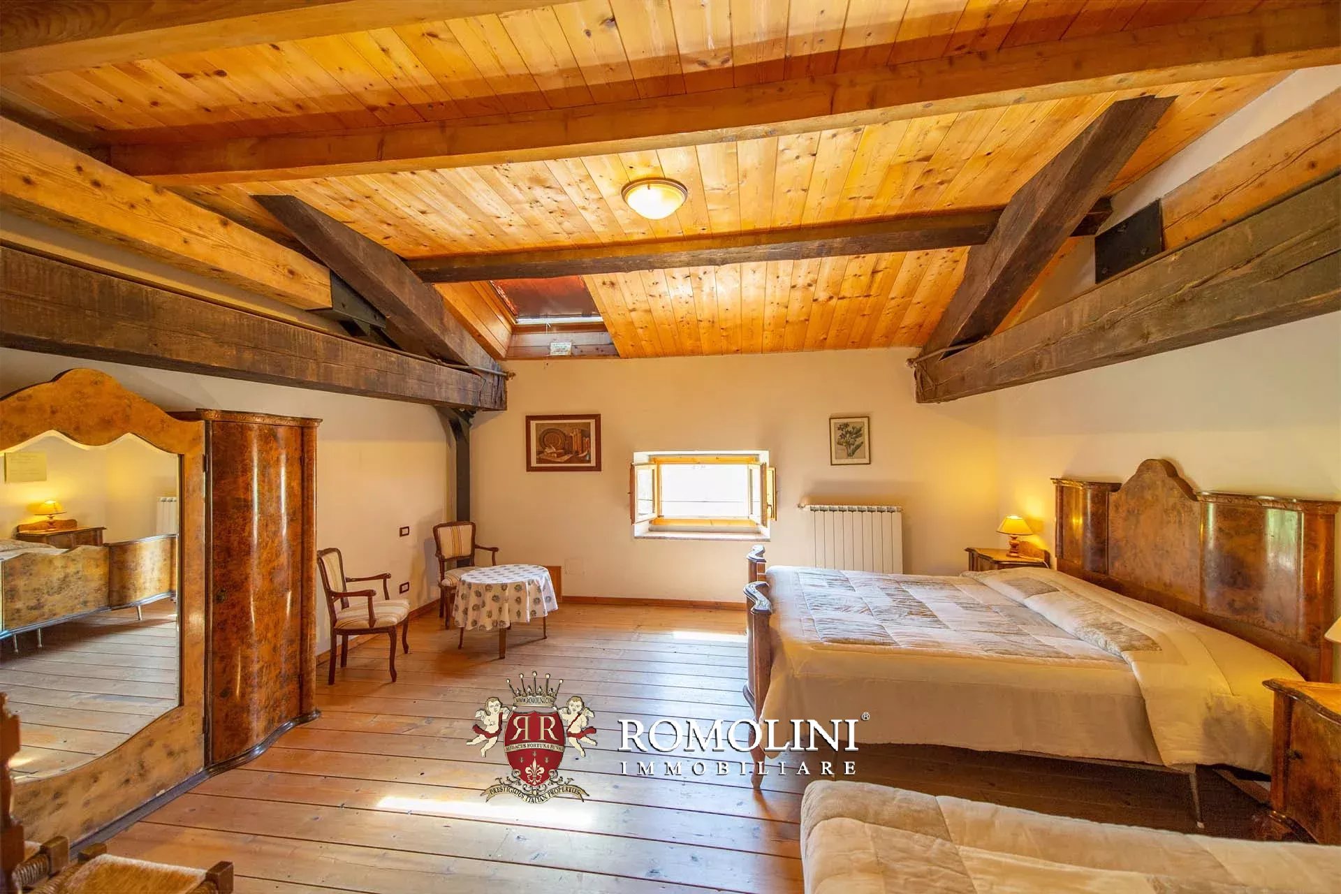 10 Bedroom Villa/Townhouse's Image 34