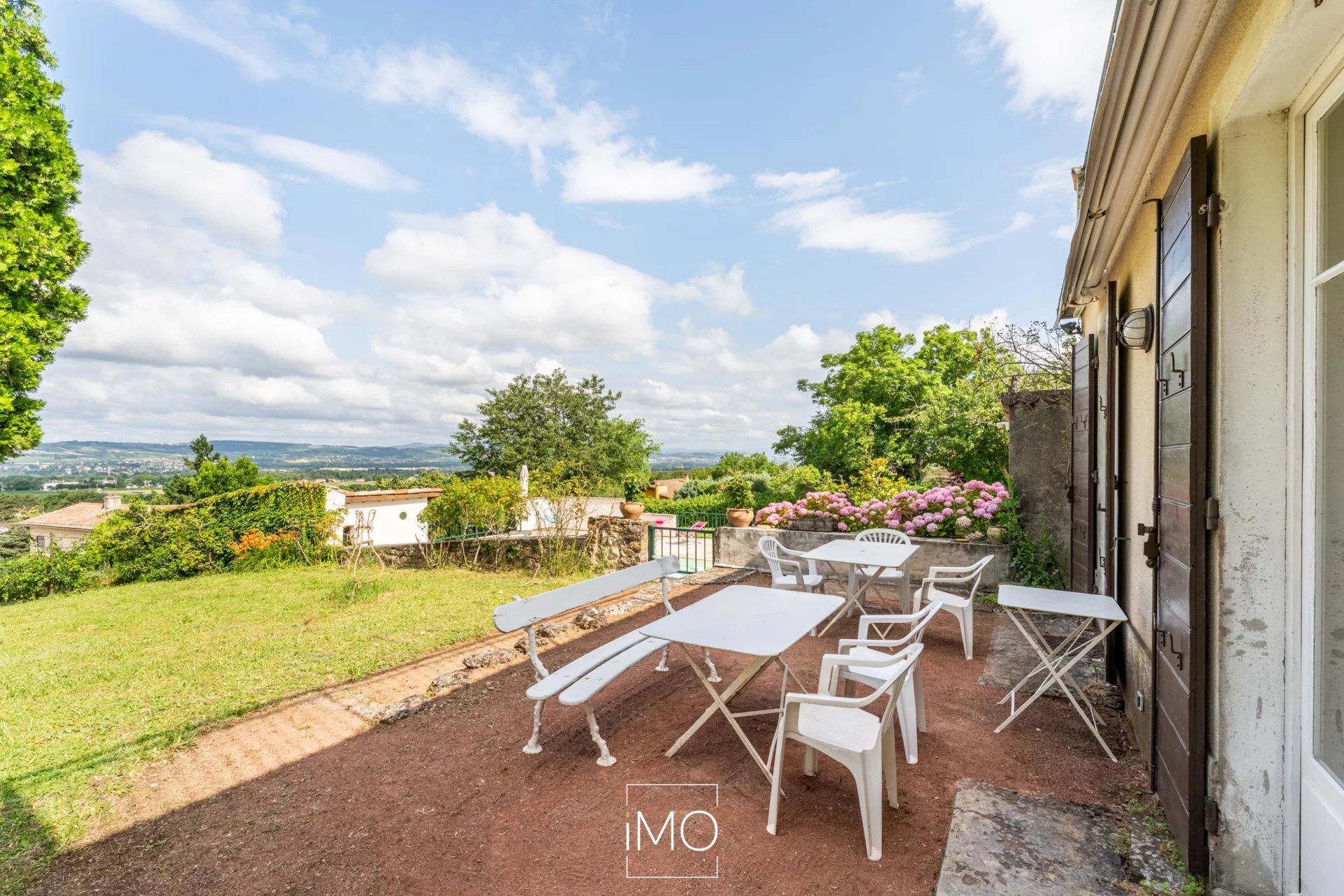 Propriété familiale de 226 m2 avec piscine et terrain de 5000 m²