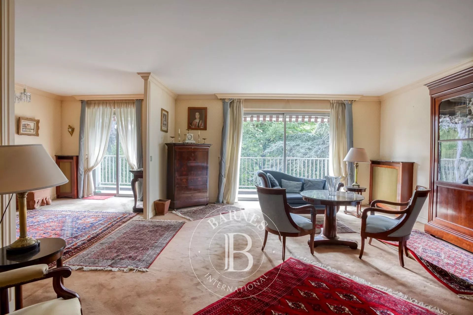 Exclusive - Neuilly-Château - 4-room apartment - 2 bedrooms - Balconies - Unobstructed verdant views