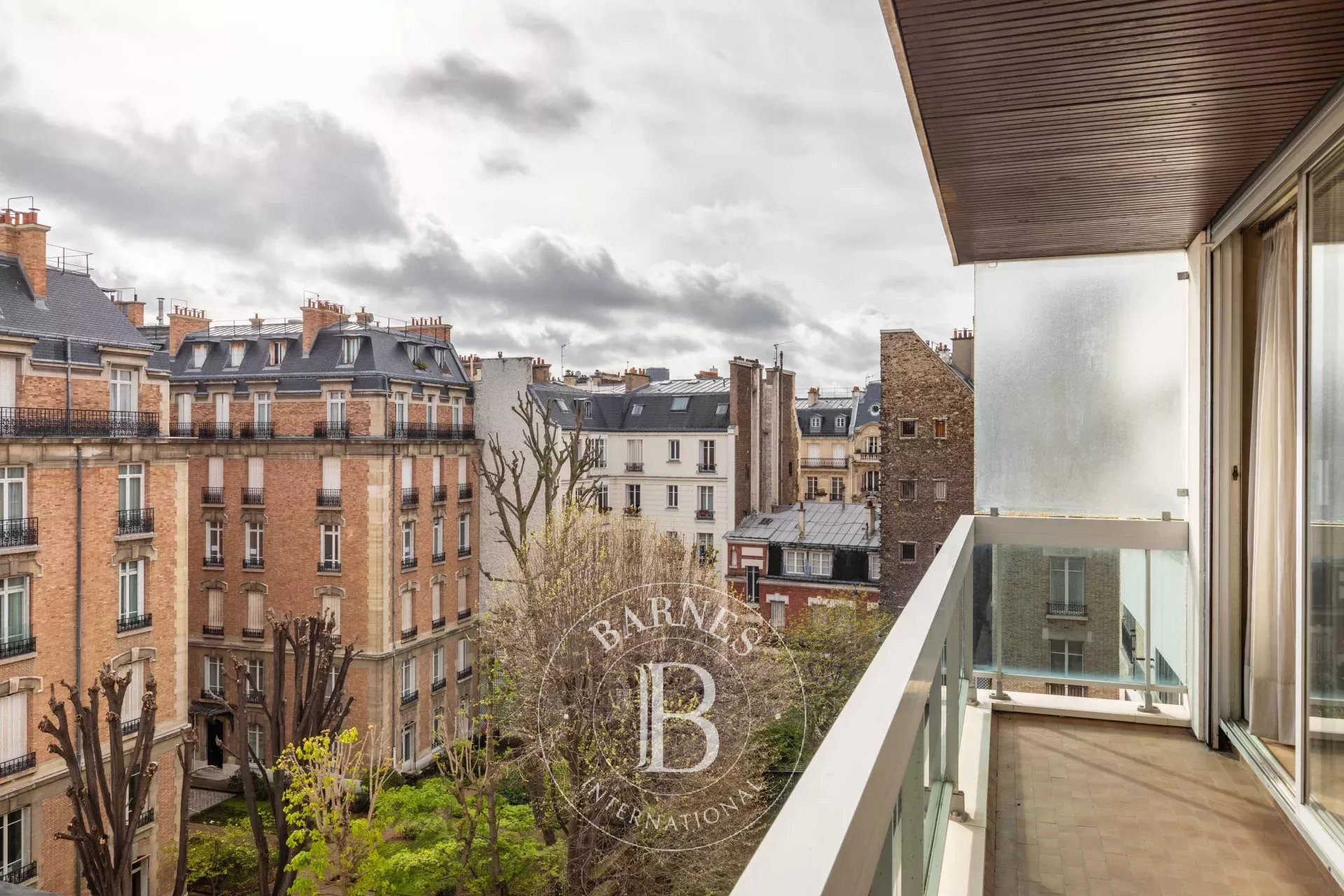 Daire Paris 7ème - picture 17