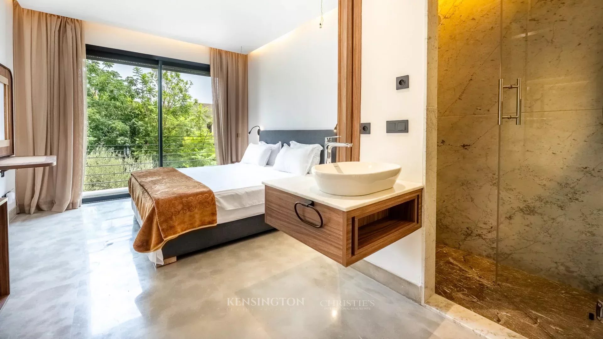 5 Bedroom Villa/Townhouse's Image 17