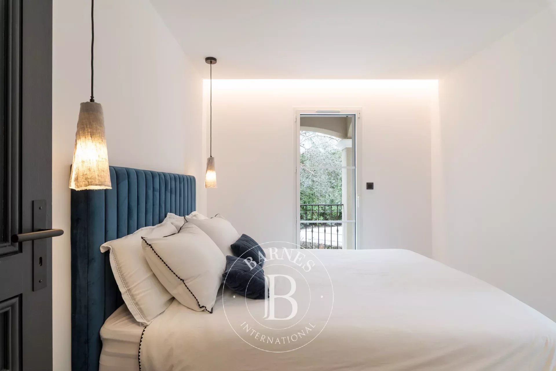 Le Rouret - Magnificent renovated family property in a quiet location - Panoramic hills view - picture 19